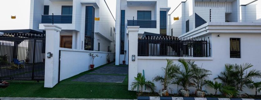 Contemporary 5 bedroom Smart Home with a maid rooms and swimming pool.